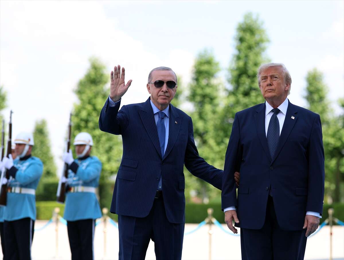 Erdoğan, Trump’ı Konya ekibi ile karşıladı! Bu kareler dünya gündeminde 38